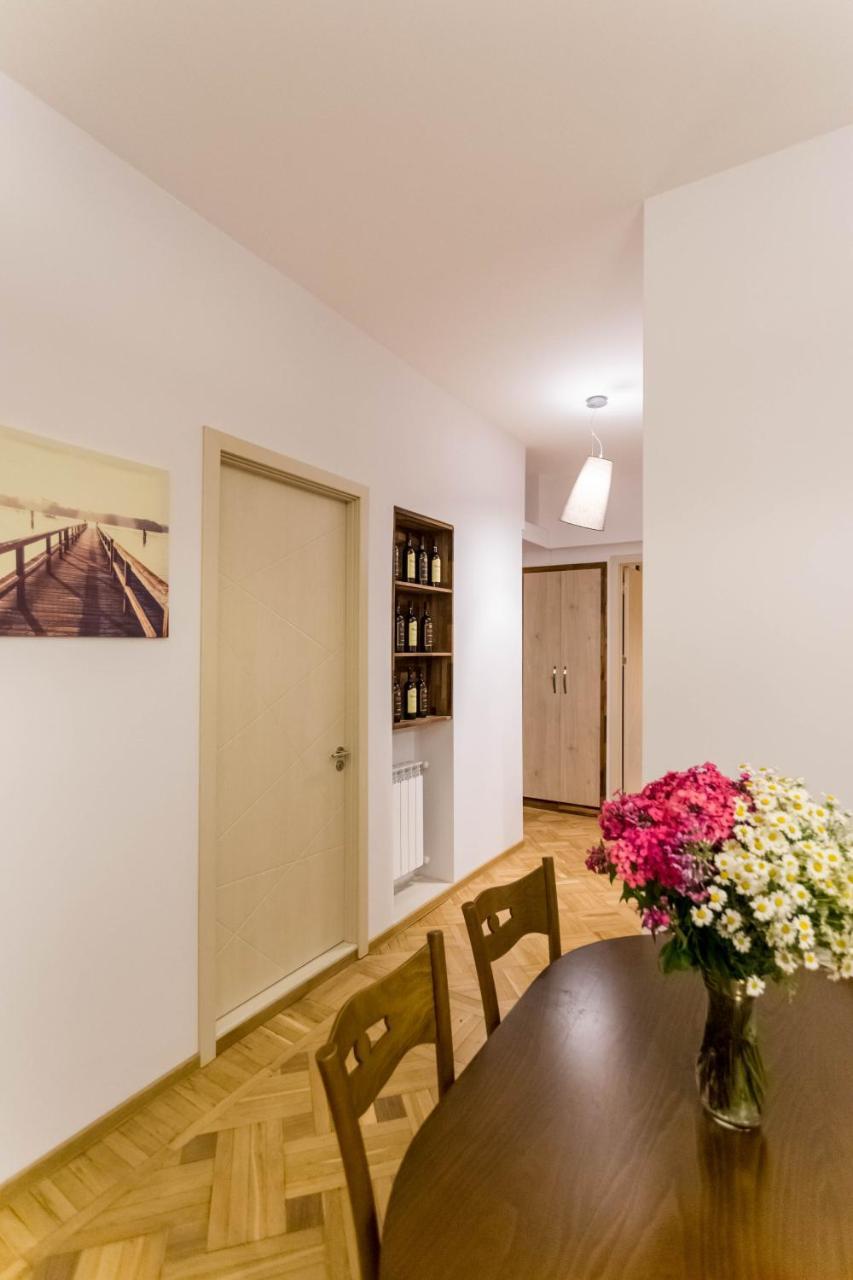 Luxury 3 Bedroom Apartment By Freedom Square City Center Tbilisi Ngoại thất bức ảnh