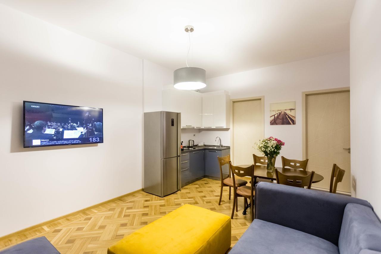 Luxury 3 Bedroom Apartment By Freedom Square City Center Tbilisi Ngoại thất bức ảnh