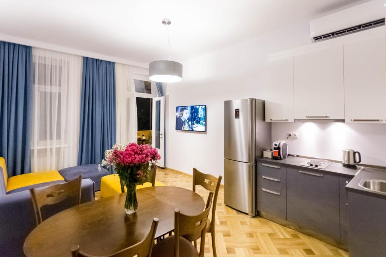 Luxury 3 Bedroom Apartment By Freedom Square City Center Tbilisi Ngoại thất bức ảnh