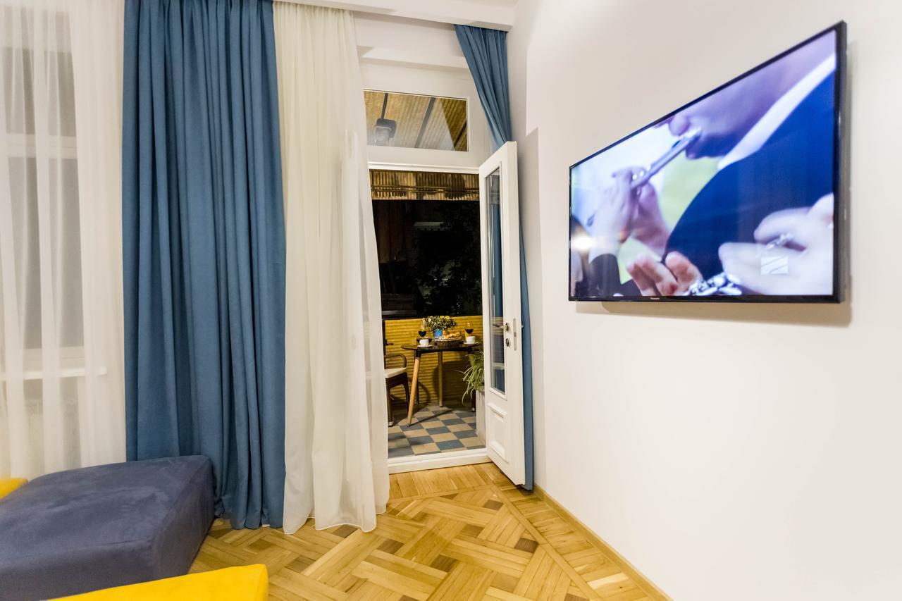 Luxury 3 Bedroom Apartment By Freedom Square City Center Tbilisi Ngoại thất bức ảnh