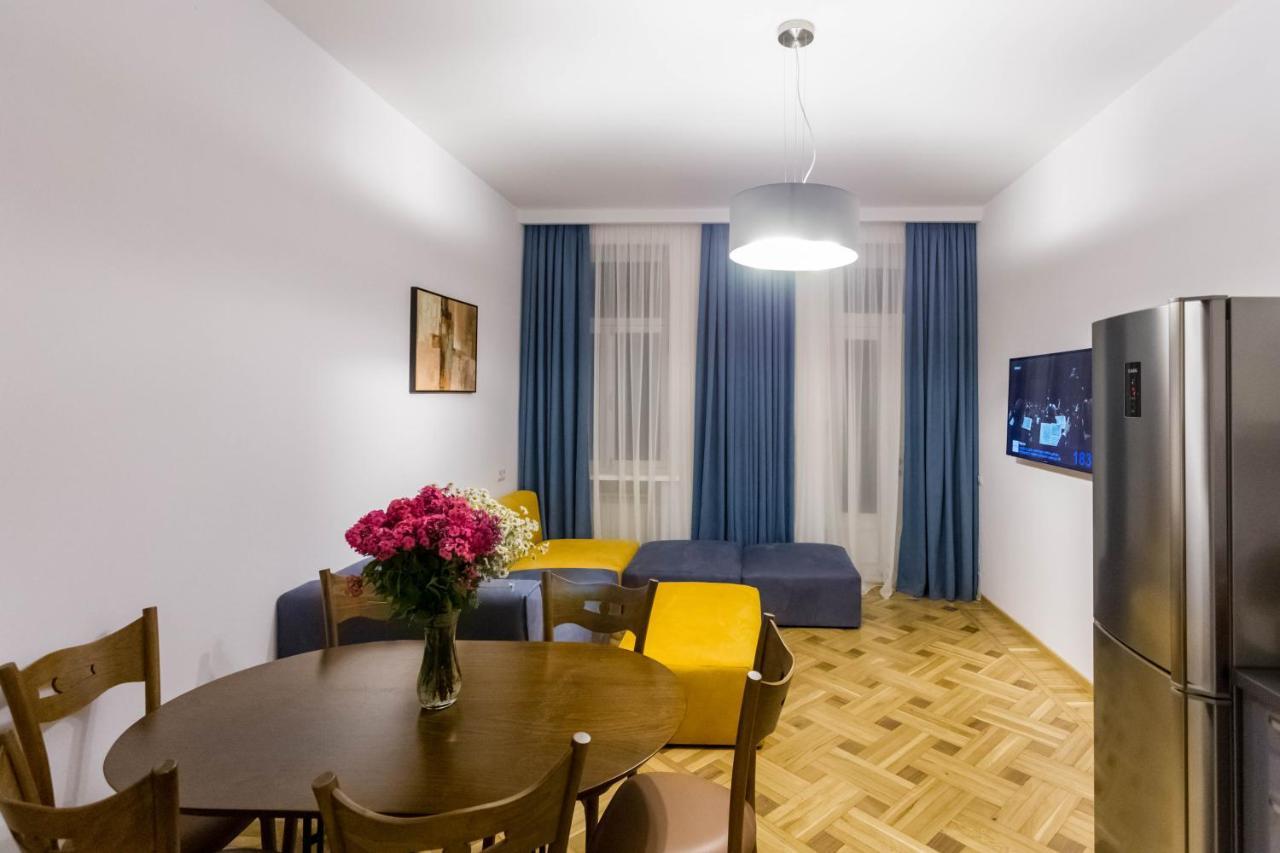 Luxury 3 Bedroom Apartment By Freedom Square City Center Tbilisi Ngoại thất bức ảnh