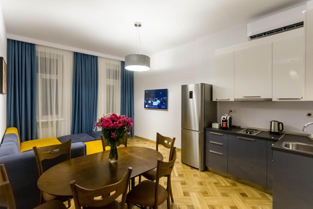Luxury 3 Bedroom Apartment By Freedom Square City Center Tbilisi Ngoại thất bức ảnh